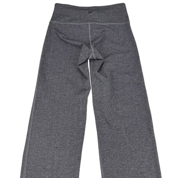 LULULEMON Women's City Kick It Pant Sz 4 Gray Giant Herringbone Made in USA - Picture 6 of 8